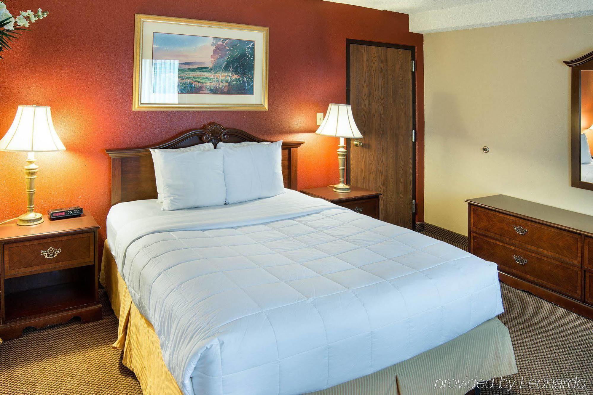 Envision Hotel Saint Paul South South Saint Paul Экстерьер фото